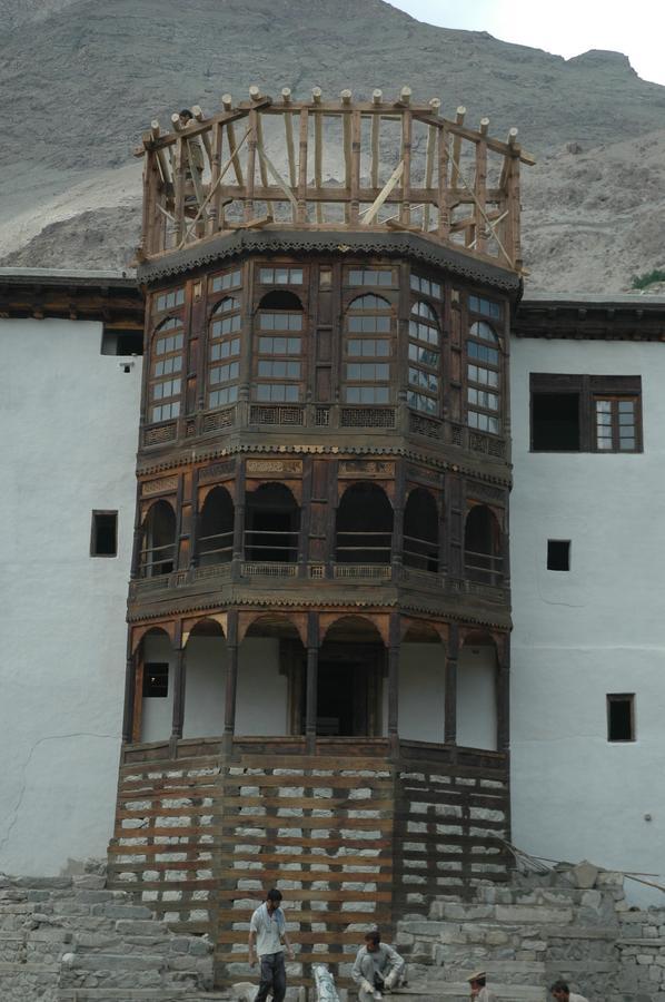 Serena Khaplu Palace Exterior foto
