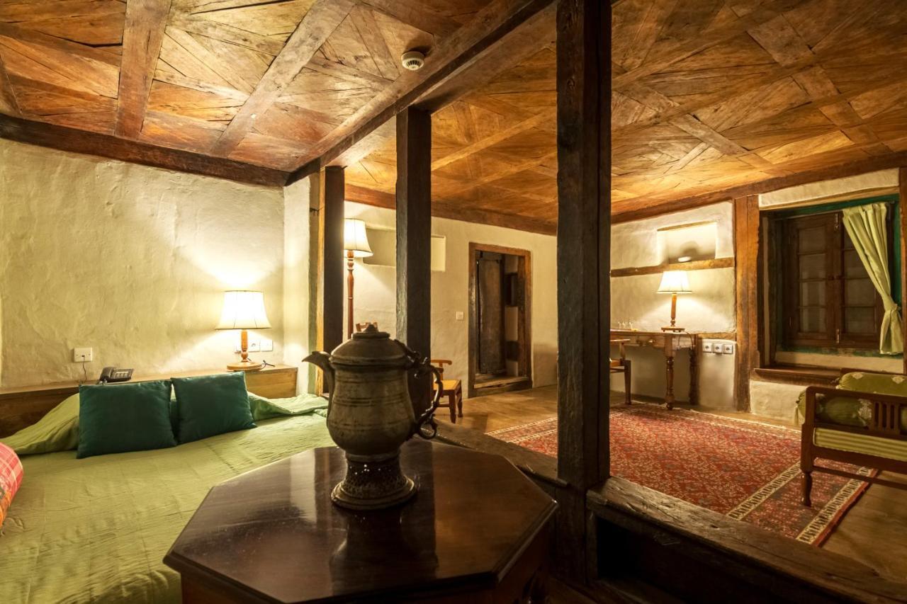 Serena Khaplu Palace Exterior foto