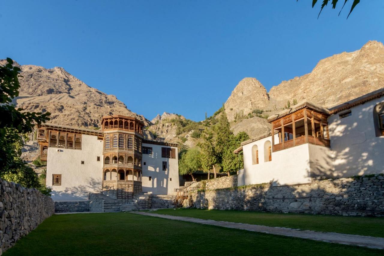 Serena Khaplu Palace Exterior foto
