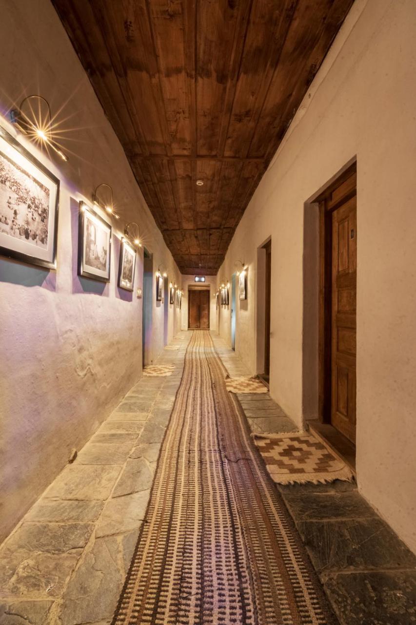 Serena Khaplu Palace Exterior foto